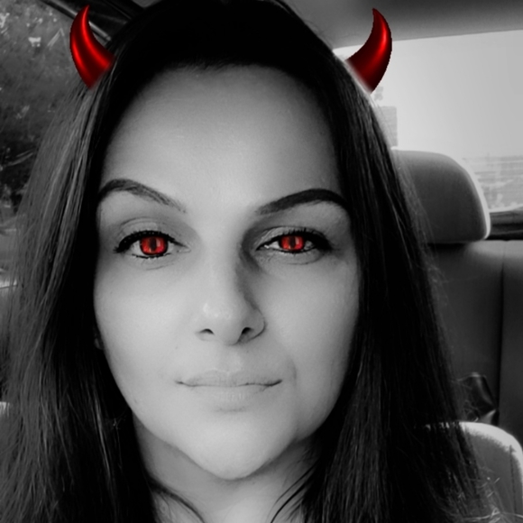 Meet your Posher, Nina - Picture 1 of 1